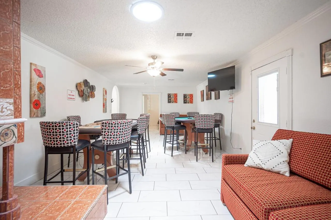 #15 Whole House 4 Bed 2 Bath Sleeps 14 Appartement Las Vegas
