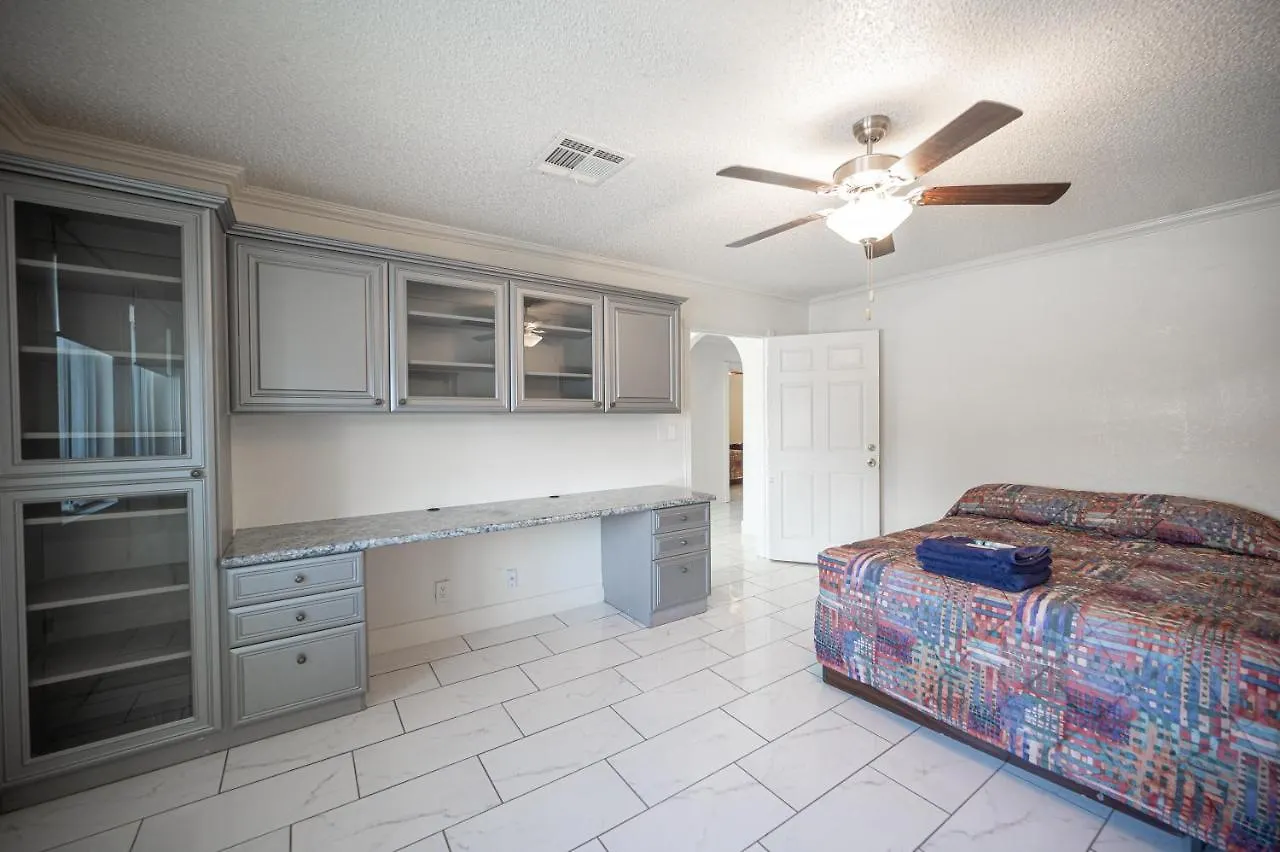 #15 Whole House 4 Bed 2 Bath Sleeps 14 Appartement Las Vegas