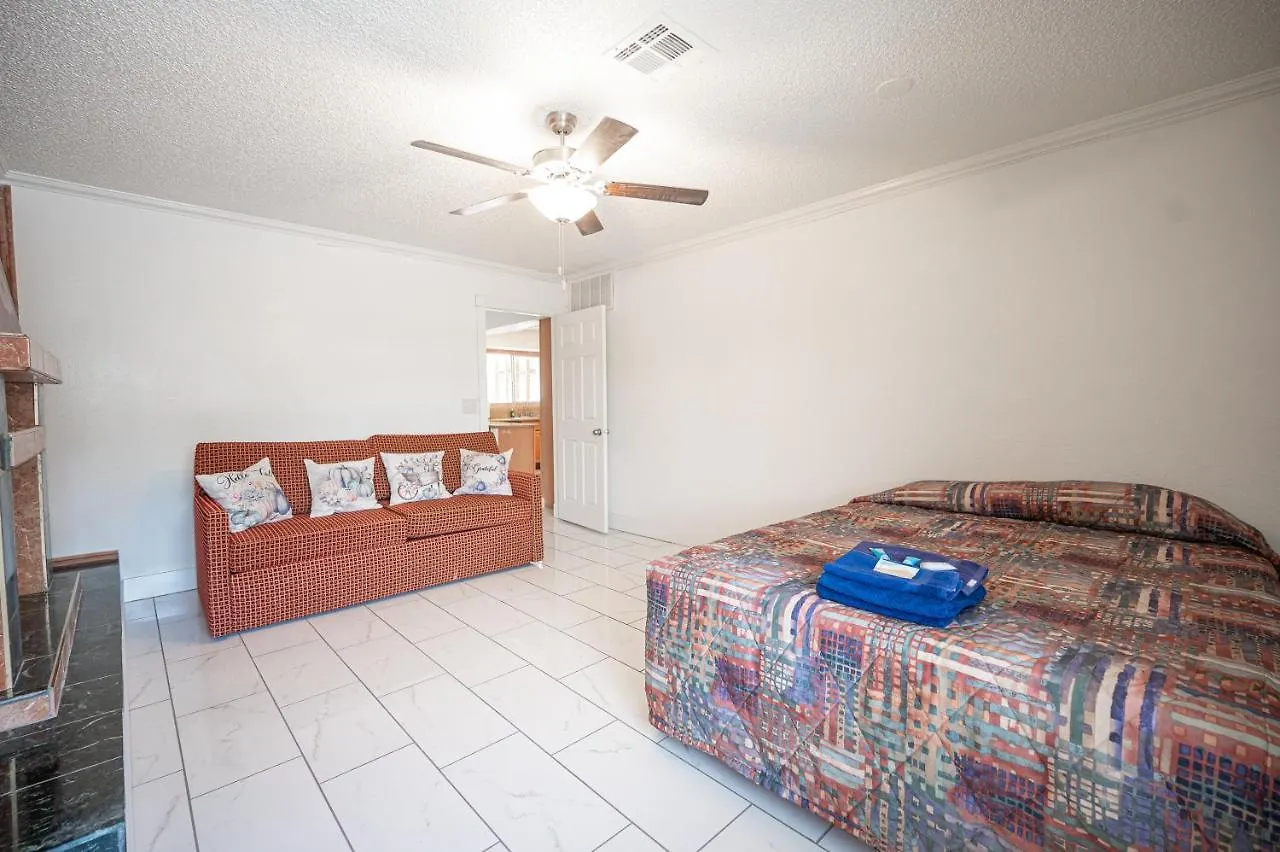 #15 Whole House 4 Bed 2 Bath Sleeps 14 Appartement Las Vegas