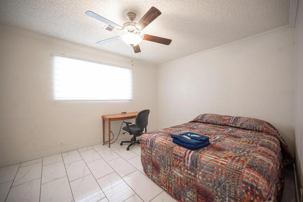 #15 Whole House 4 Bed 2 Bath Sleeps 14 Appartement Las Vegas Verenigde Staten