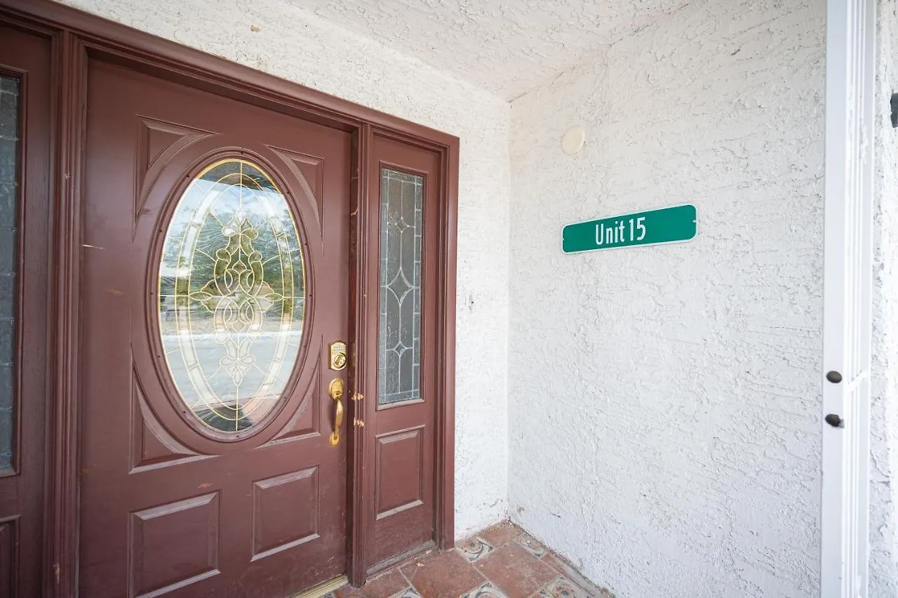 #15 Whole House 4 Bed 2 Bath Sleeps 14 Appartement Las Vegas 0*,  Verenigde Staten