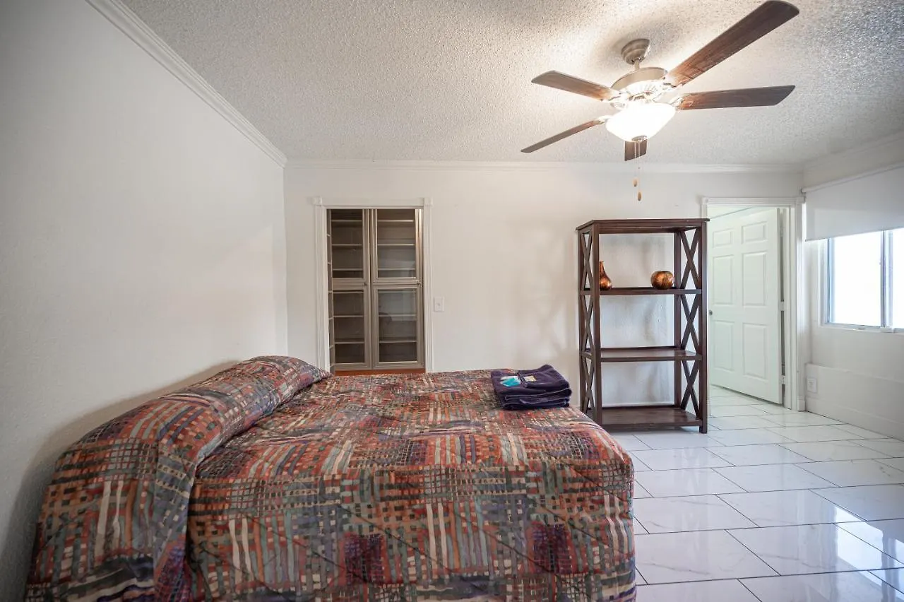 #15 Whole House 4 Bed 2 Bath Sleeps 14 Appartement Las Vegas