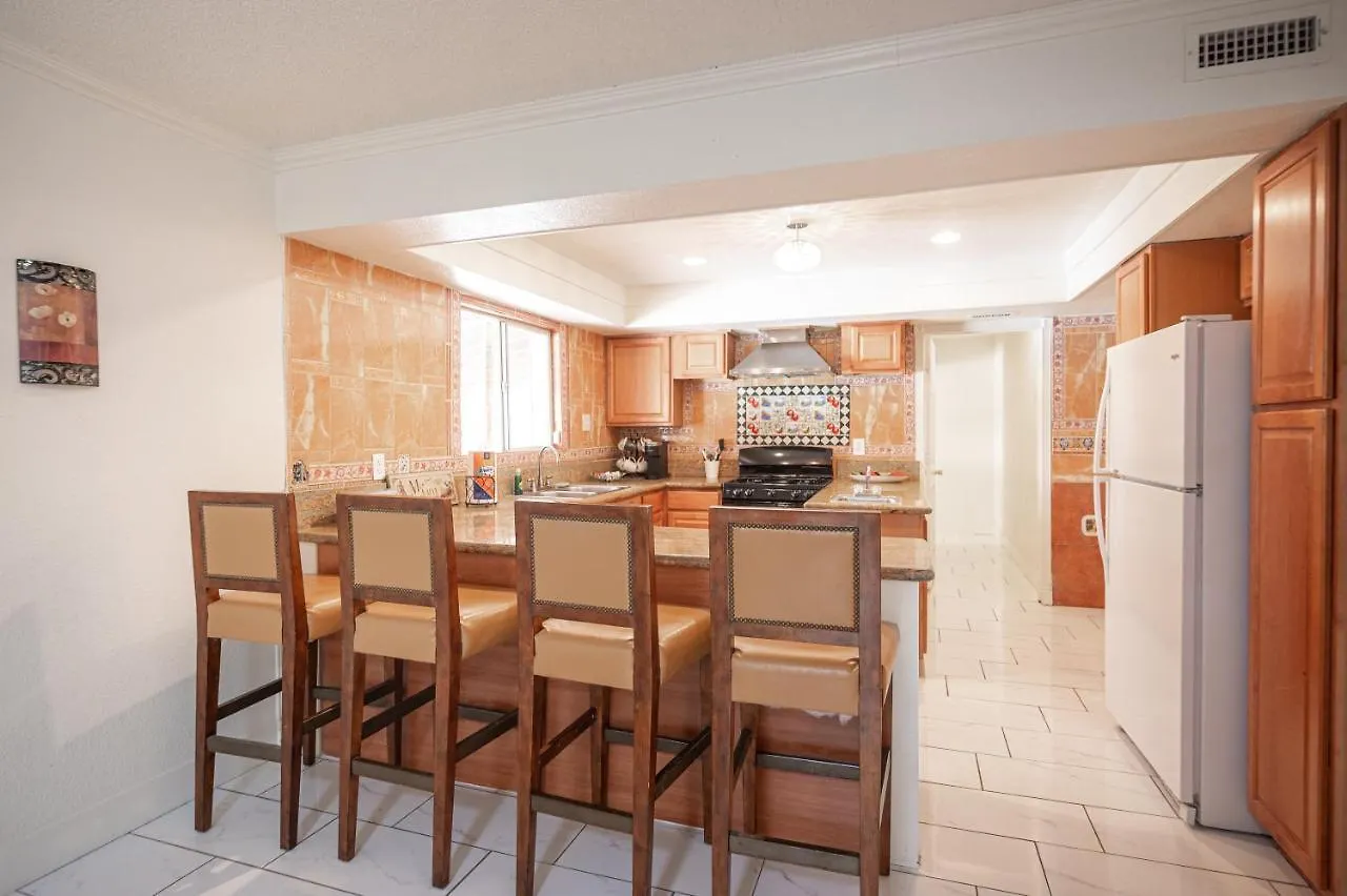 #15 Whole House 4 Bed 2 Bath Sleeps 14 Appartement Las Vegas