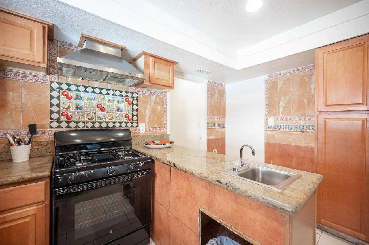 #15 Whole House 4 Bed 2 Bath Sleeps 14 Appartement Las Vegas