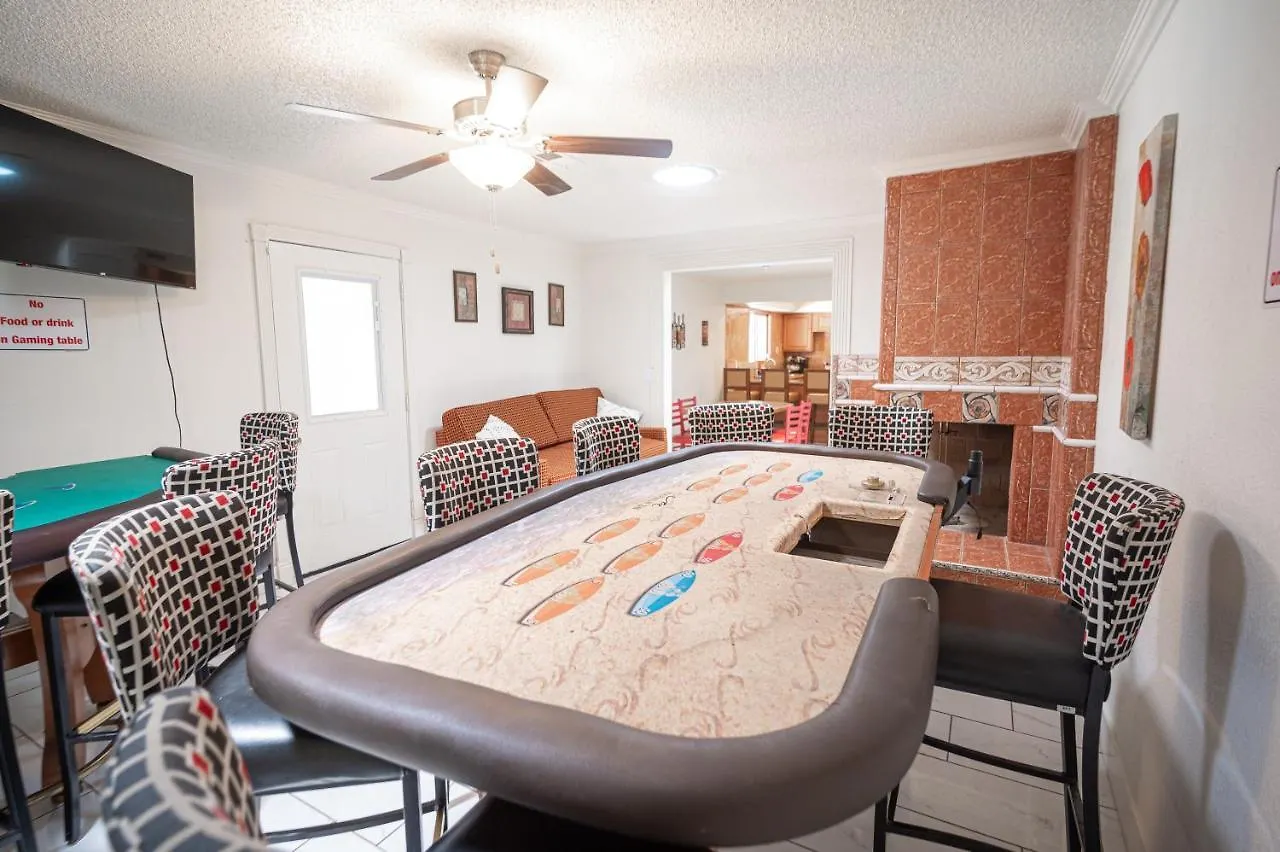 דירות לאס וגאס #15 Whole House 4 Bed 2 Bath Sleeps 14 0*,